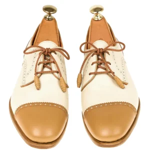 Shop Carmina BLUCHER FEMME ORTEIL DROIT VITELLO CAMEL |