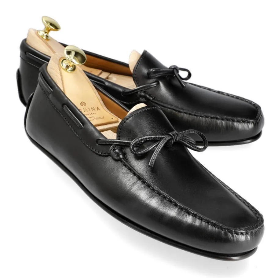 chaussures_de_conduite_noir_funchal__carmina_0.webp Outlet Carmina CHAUSSURES DE CONDUITE NOIR FUNCHAL | BLACK