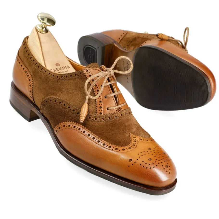 chaussures_oxford__bout_daile_pour_femmes_en_cuir_rusticalfdaim_snuff__carmina_1.webp Best Sale Carmina CHAUSSURES OXFORD À BOUT D'AILE POUR FEMMES EN CUIR RUSTICALF/DAIM SNUFF | TANNED/SNUFF