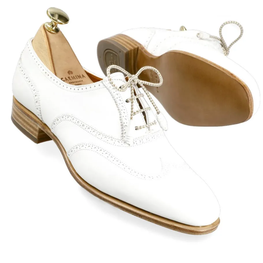 chaussures_oxford_blanches_pour_femmes_en_vitello__carmina_1.webp Outlet Carmina CHAUSSURES OXFORD BLANCHES POUR FEMMES EN VITELLO | WHITE