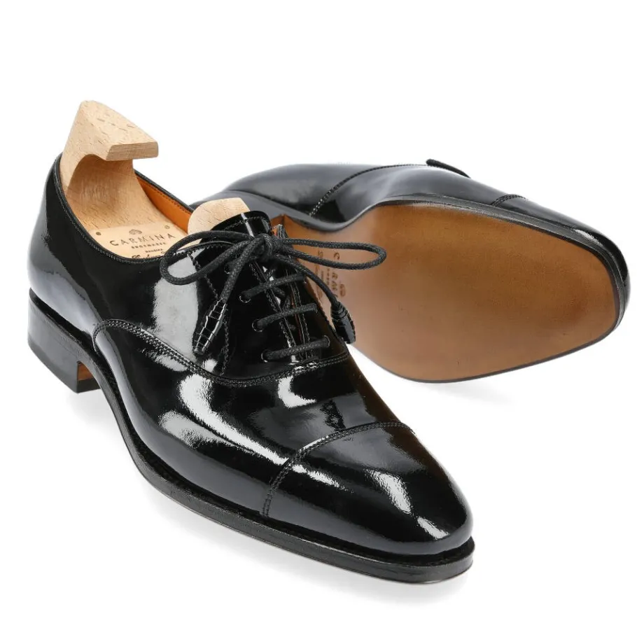chaussures_oxford_femme_cuir_verni_noir_carmina_1.webp Fashion Carmina CHAUSSURES OXFORD FEMME CUIR VERNI NOIR | BLACK
