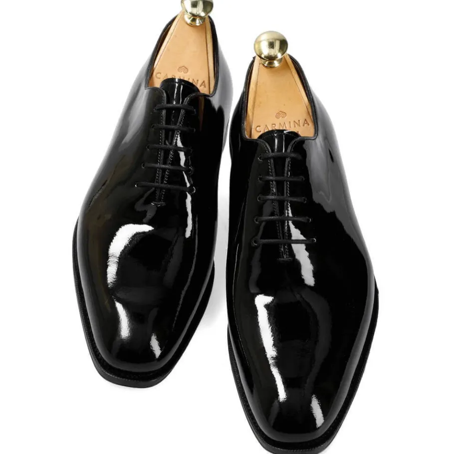 chaussures_oxford_unies_en_cuir_verni_noir__carmina_3.webp Flash Sale Carmina CHAUSSURES OXFORD UNIES EN CUIR VERNI NOIR | BLACK