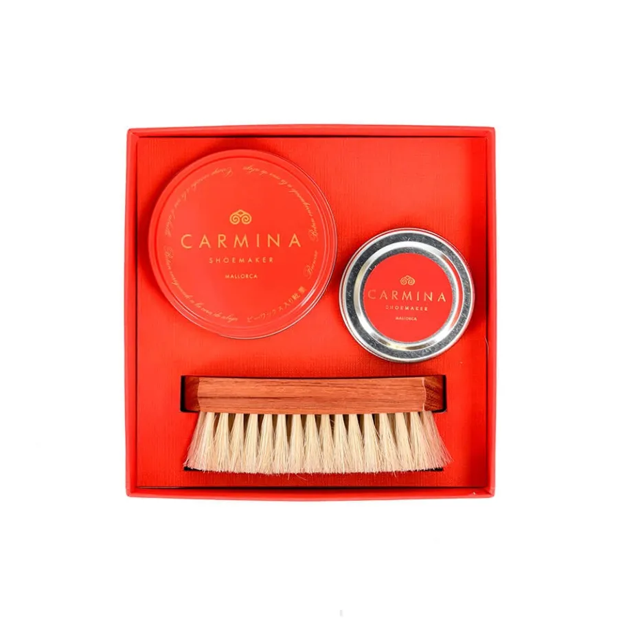 kit_dentretien_des_chaussures_essentiel_pour_la_plupart_des_couleur_1.webp Best Sale Carmina KIT D'ENTRETIEN DES CHAUSSURES ESSENTIEL POUR LA PLUPART DES COULEUR OTHER
