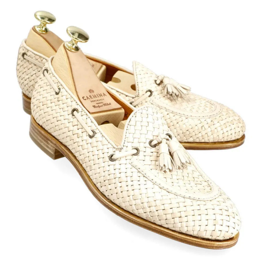 mocassins__glands_femmes_tresss_naturel__carmina_0.webp Flash Sale Carmina MOCASSINS À GLANDS FEMMES TRESSÉS NATUREL | NATURAL