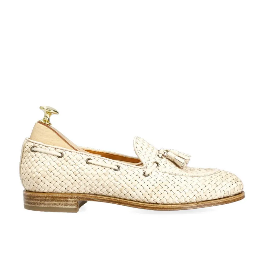 mocassins__glands_femmes_tresss_naturel__carmina_2.webp Flash Sale Carmina MOCASSINS À GLANDS FEMMES TRESSÉS NATUREL | NATURAL