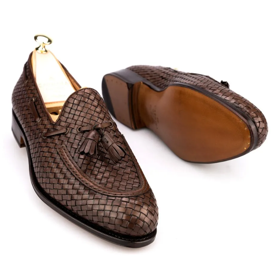 mocassins_a_gland_marron_cuir_tresse__carmina_1.webp New Carmina MOCASSINS A GLAND MARRON CUIR TRESSE | BROWN