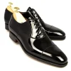 Shop Carmina OXFORD A BOUT DROIT CHAUSSURES NOIR VERNIES | BLACK